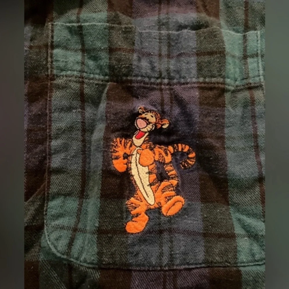 Disney Catalog Plaid Tigger Character Embroidered Flannel - Picture 4 of 9